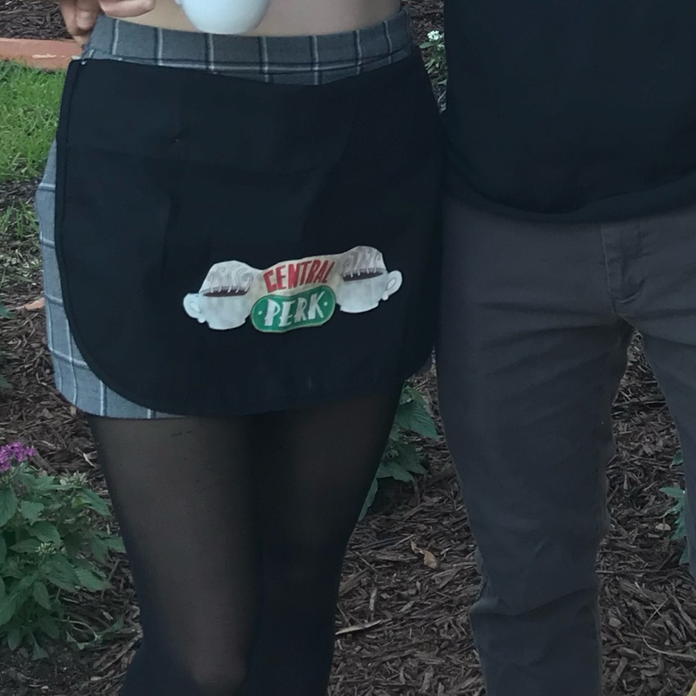 Central perk apron